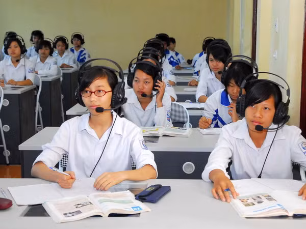 Nhiều khó khăn cần tháo gỡ để triển khai Đề án Ngoại ngữ quốc gia ảnh 1