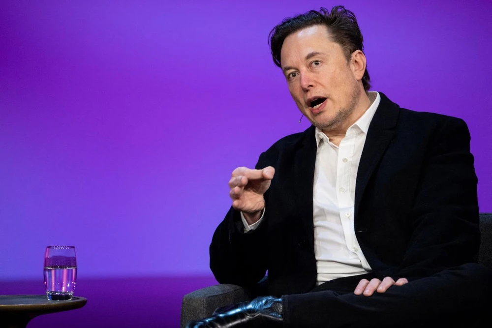 Tỷ phú Elon Musk bị cảnh cáo về việc thưởng tiền cho cử tri | Vietnam+  (VietnamPlus)