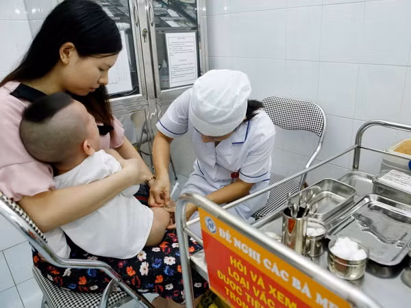 Đảm bảo cung ứng vắcxin phòng bệnh kết hợp bạch hầu, ho gà, uốn ván ảnh 1