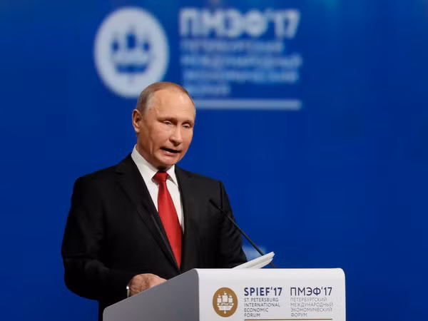 Tổng thống Putin: Nga sẽ đáp trả những nỗ lực bao vây của Mỹ ảnh 1