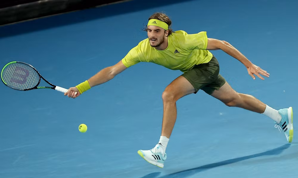 Astralian Open: Nadal bị loại sau trận thua khó tin trước Tsitsipas ảnh 1