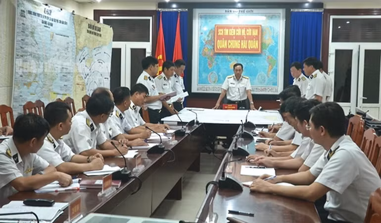 Quân chủng Hải quân lập Sở Chỉ huy tiền phương cứu hộ ngư dân ảnh 1