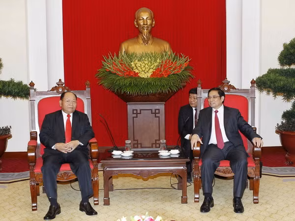 Trưởng ban Tổ chức Trung ương tiếp Bộ trưởng Bộ Nội vụ Lào ảnh 1