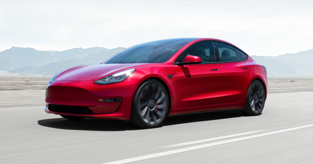 Tesla Mode 3 có giá thấp hơn xe chạy nhiên liệu xăng Toyota Camry |  Vietnam+ (VietnamPlus)