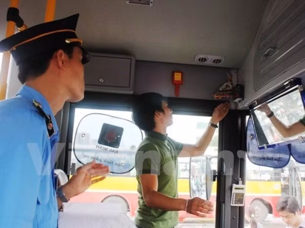 Thu hồi phù hiệu hơn 7.700 ôtô vi phạm qua giám sát hành trình ảnh 1
