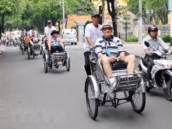 Ngành du lịch nỗ lực thu hút khách quốc tế đến Việt Nam ảnh 1