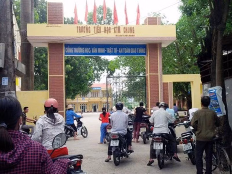 Xuất hiện nạn dụ dỗ trẻ em ở cổng một số trường tiểu học" ở Đông Anh, Hà Nội. Thật hay giả?