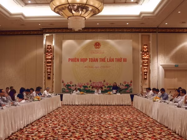  Phiên họp toàn thể lần thứ ba Ủy ban Đối ngoại của Quốc hội ảnh 1