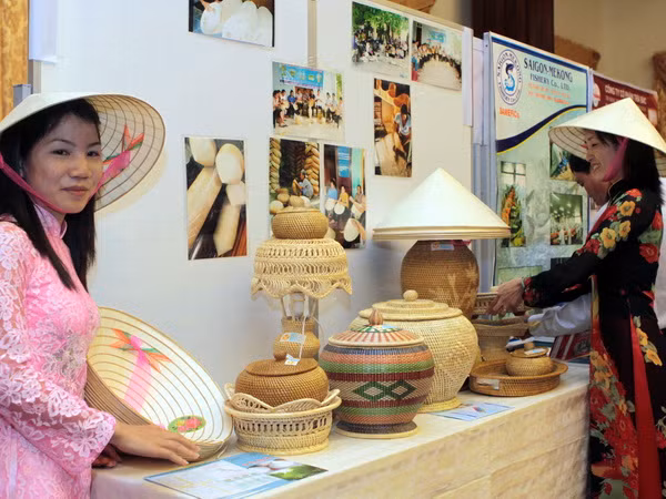 Hà Giang-Vân Nam đẩy mạnh hợp tác kinh tế biên mậu ảnh 1
