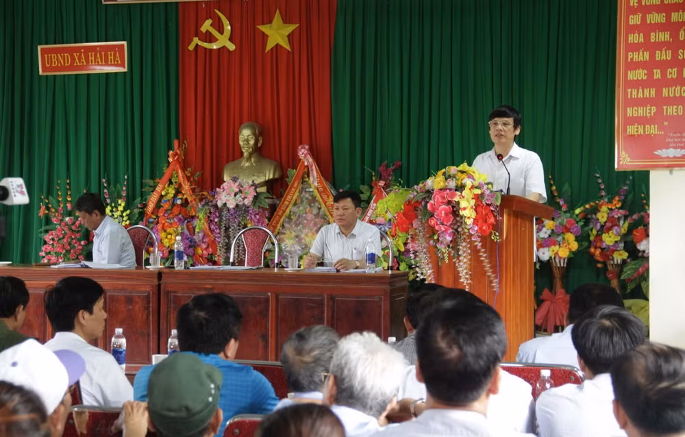 Thanh Hóa: Đối thoại về đền bù đất cho dân trong dự án Cảng Long Sơn ảnh 1