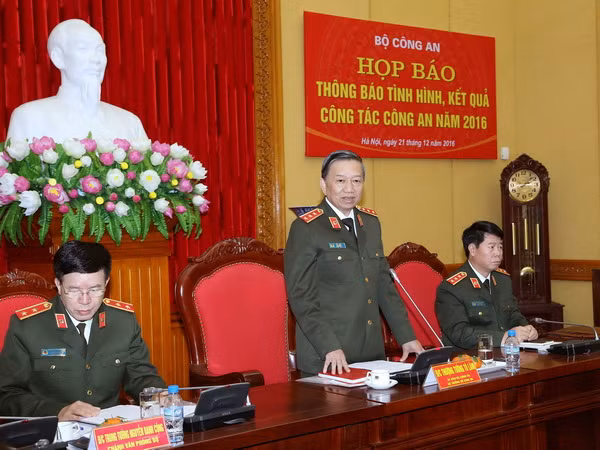 Bộ Công an phối hợp chặt chẽ với Interpol truy bắt Trịnh Xuân Thanh ảnh 1