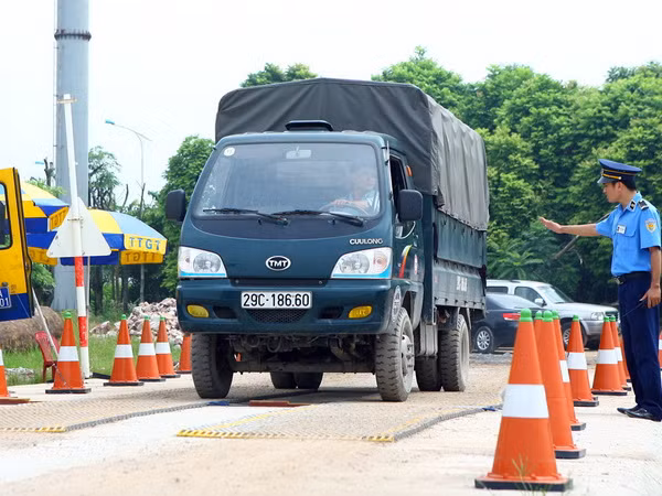 Bắc Giang xử lý hơn 10.000 phương tiện vi phạm quá khổ, quá tải ảnh 1