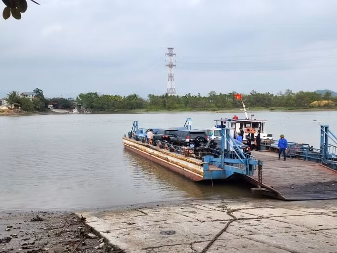 Dừng hoạt động phà trọng tải 90 tấn tại Bến Phà Đụn-Quảng Ninh ảnh 1