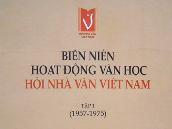 Lịch sử văn học hiện đại Việt Nam qua bộ sách biên niên ảnh 2