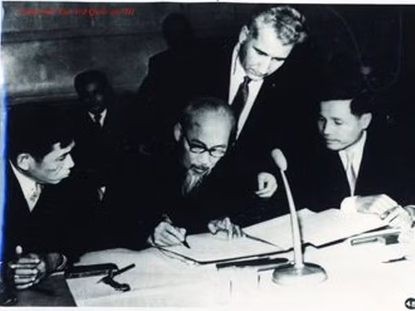 Giới thiệu hơn 200 tài liệu về Chủ tịch Hồ Chí Minh với nước Nga ảnh 2