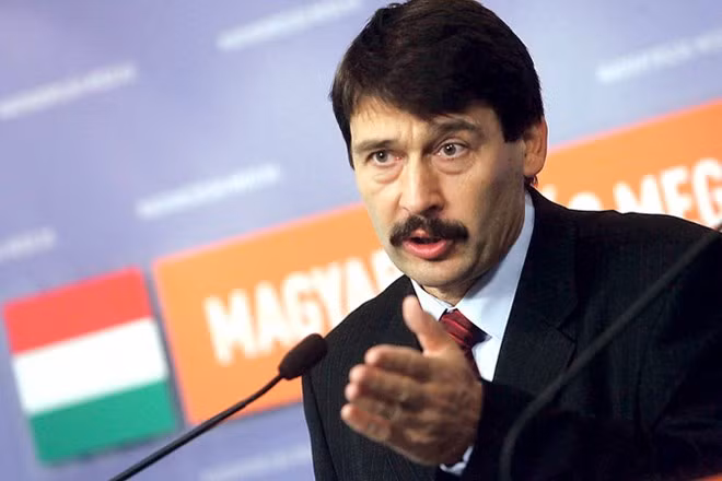 Tổng Bí thư Nguyễn Phú Trọng hội kiến Tổng thống Hungary Janos Ader ảnh 1