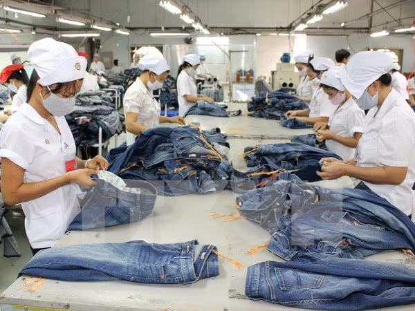 Kim ngạch thương mại Việt Nam-Anh giảm nhẹ trong năm 2014 ảnh 1