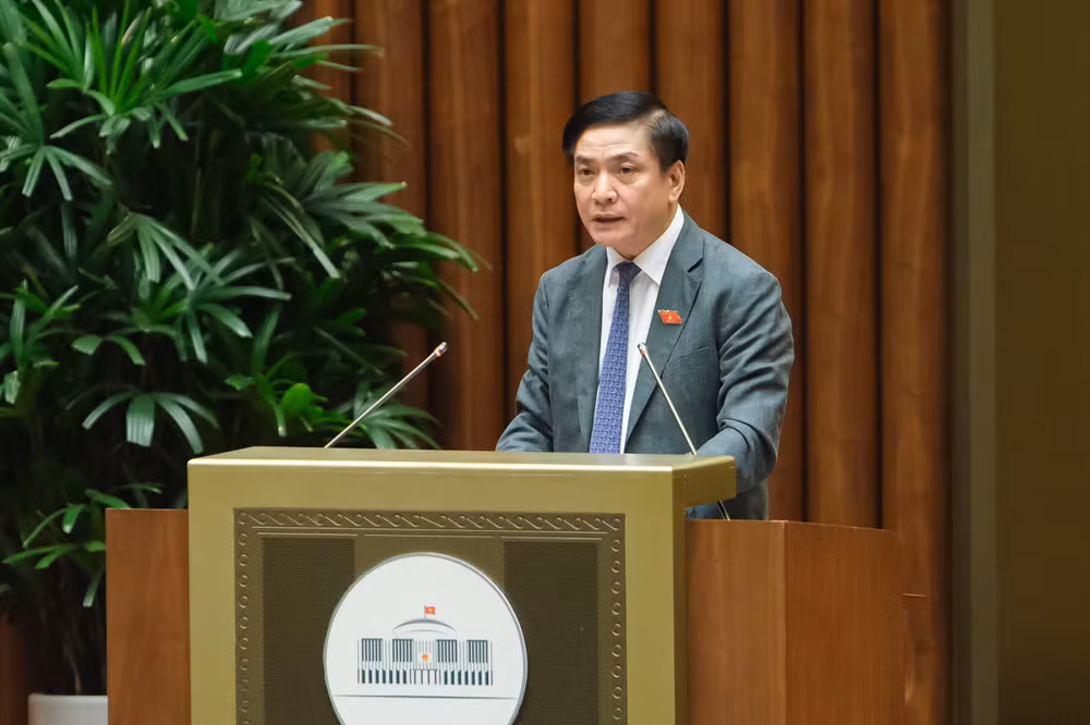 Quốc hội thông qua Nghị quyết về Chương trình giám sát năm 2023 ảnh 1