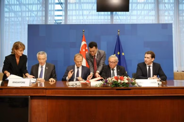EU phê chuẩn việc thực thi thỏa thuận thương mại tự do với Singapore ảnh 1