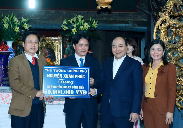 Thủ tướng: Hưng Yên phấn đấu tăng gấp 5 lượng khách du lịch đến 2020 ảnh 2