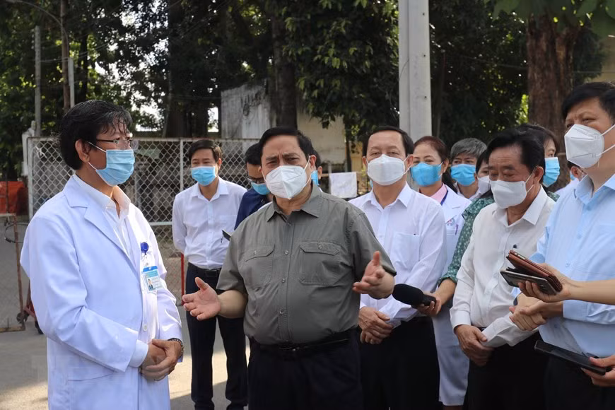 Thủ tướng: Bình Dương cần vừa cách ly xã hội, vừa sản xuất tại chỗ ảnh 1
