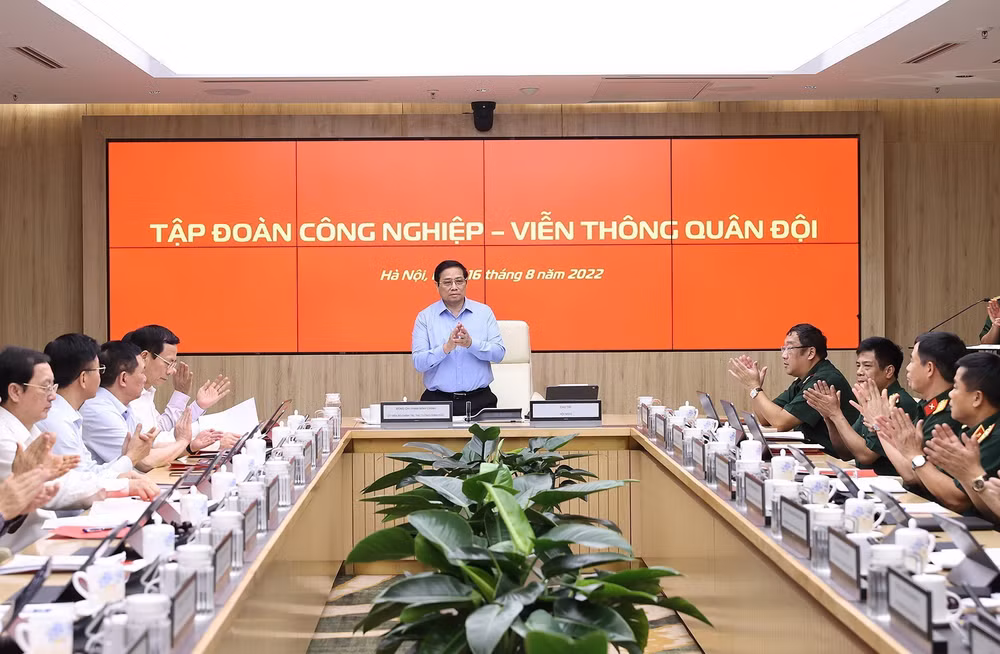 Thủ tướng: Viettel tiếp tục thực hiện hiệu quả 2 nhiệm vụ chiến lược ảnh 2