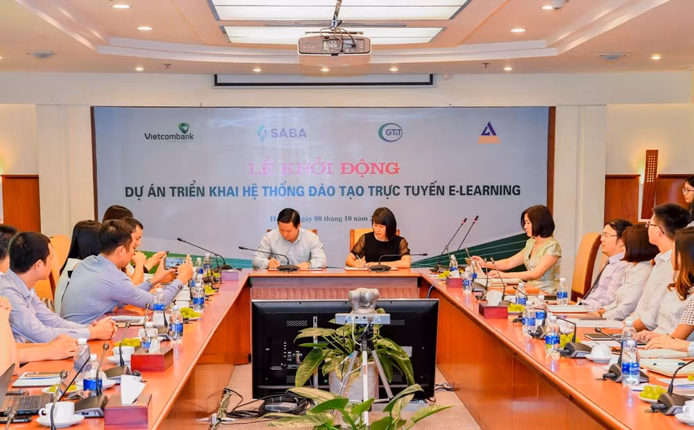 Vietcombank khởi động dự án hệ thống đào tạo trực tuyến E-learning ảnh 1