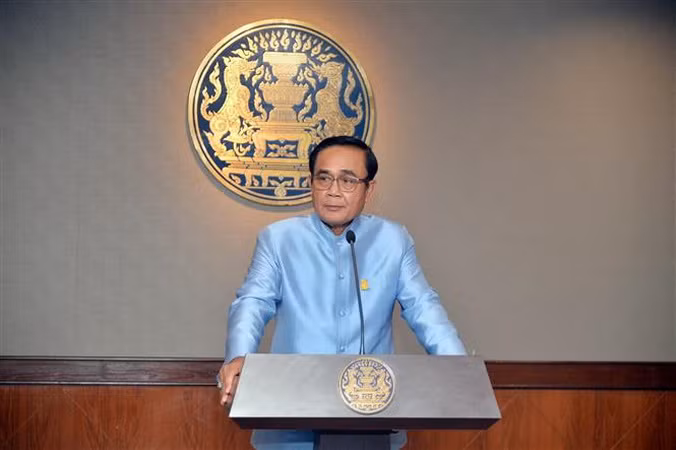 Nhiều thành viên nội các cũ gia nhập đảng ủng hộ Thủ tướng Chan-o-cha ảnh 1