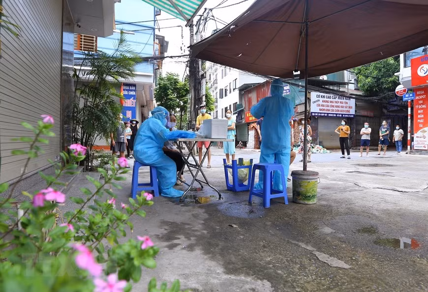 Thủ đô những ngày giãn cách: Căng sức qua chiến dịch gần 60 ngày đêm ảnh 2