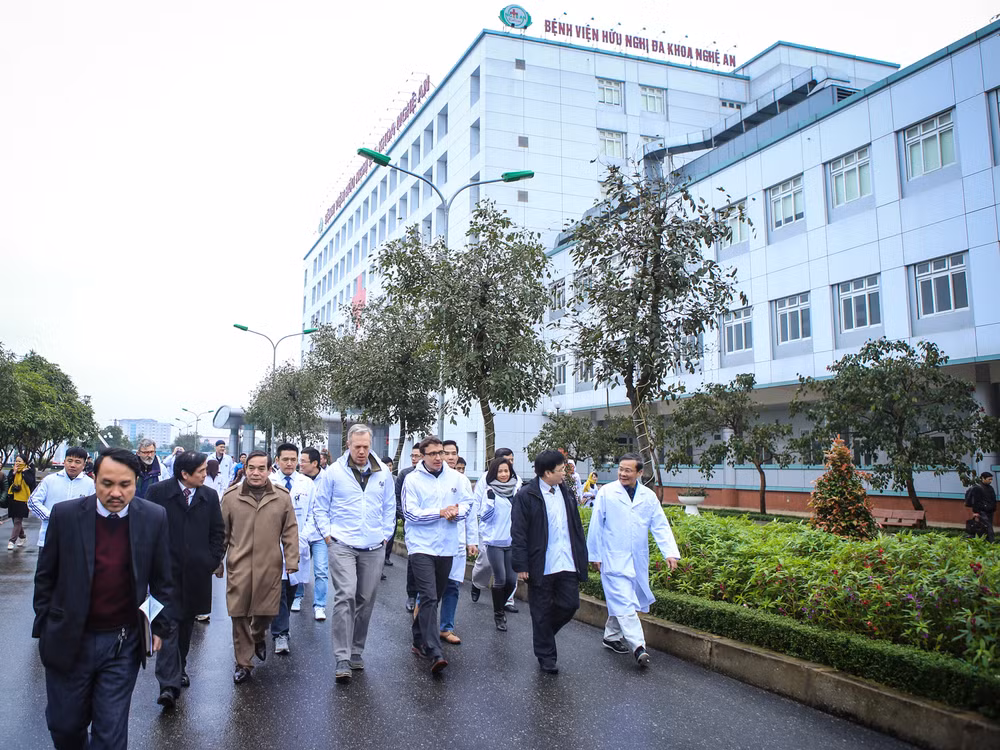 Đại sứ Hoa Kỳ: Nghệ An dẫn đầu trong nỗ lực phòng chống HIV ảnh 2