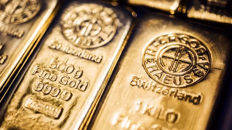 Giá vàng thế giới tăng phiên 16/2 do lo ngại về căng thẳng Nga-Ukraine ảnh 1