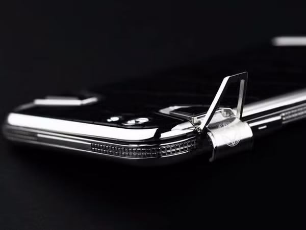 Ra mắt hàng loạt các phụ kiện sang trọng "ăn theo" iPhone 6 ảnh 1
