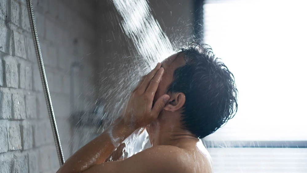Liệu chúng ta có thật sự cần phải tắm rửa mỗi ngày? | Vietnam+ (VietnamPlus)
