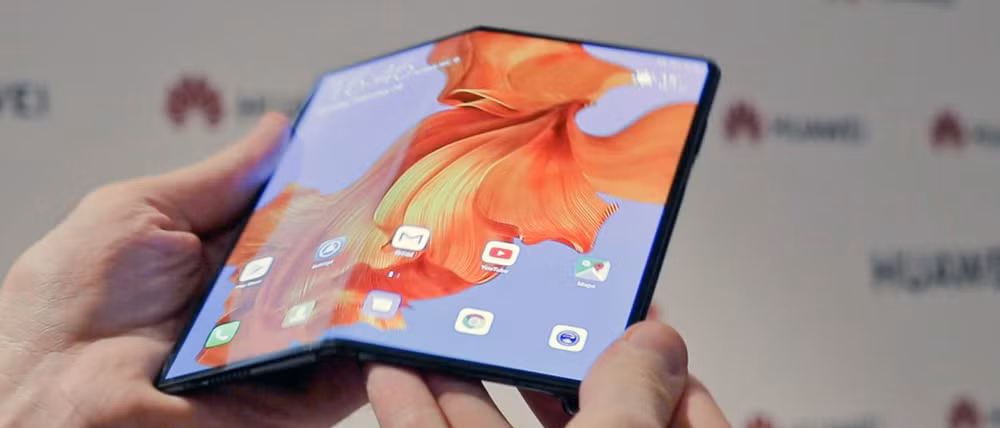 Huawei thách thức Samsung với mẫu điện thoại gập Mate X 5G ảnh 1