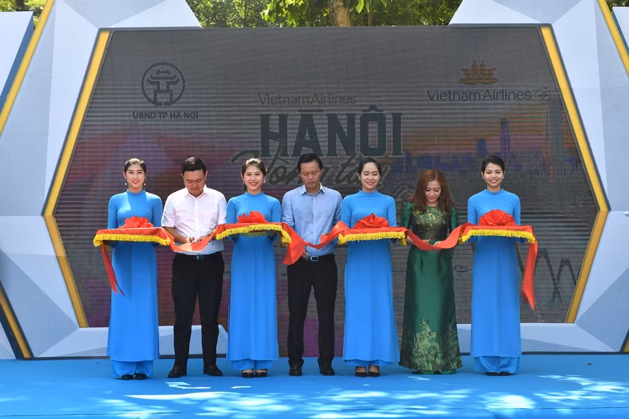 Không gian Vietnam Airlines mang đến nhiều ưu đãi mùa du lịch ảnh 2
