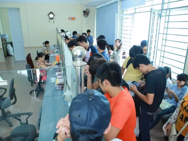 Rút hồ sơ xét tuyển đại học: Trường chỉ 2 phút, trường mất hai ngày ảnh 1