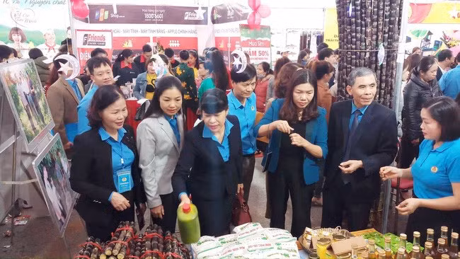Hơn 2.300 sản phẩm '0 đồng' dành cho công nhân lao động ở Thanh Hóa ảnh 1
