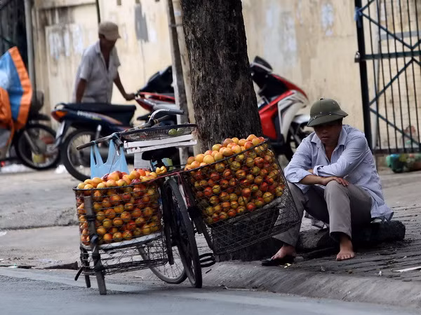 Miền Bắc oi nóng nhất cả nước, miền Nam có mưa lớn diện rộng ảnh 1