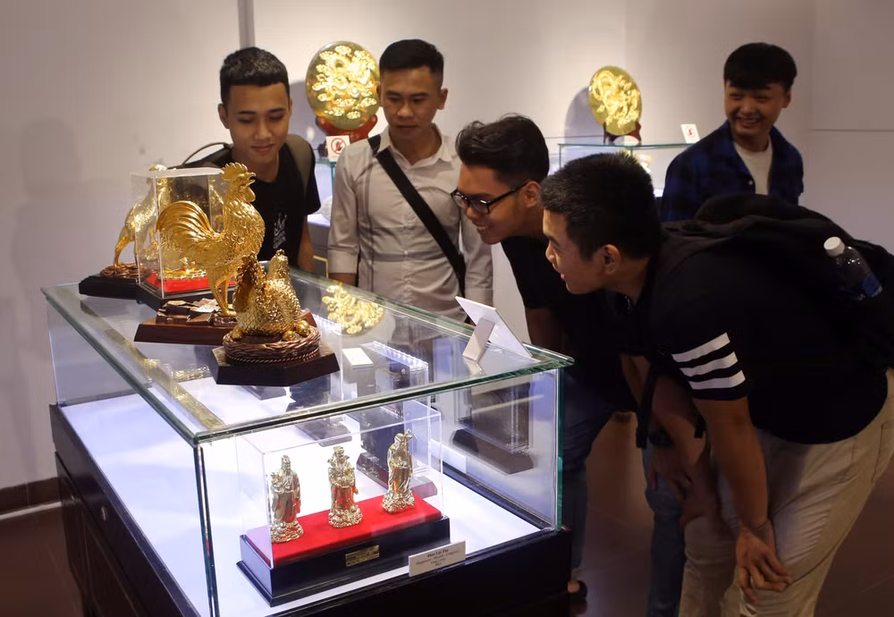 Triển lãm “Mỹ nghệ Kim hoàn Huế-Đà Nẵng-Quảng Nam” ảnh 2