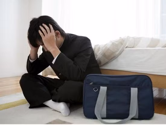 Với chiếc ví rỗng, nam giới thường có xu hướng ngoại tình? ảnh 1