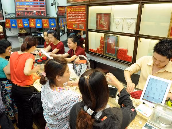 Vàng SJC chững lại sau khi tuột khỏi mốc 36 triệu đồng mỗi lượng ảnh 1