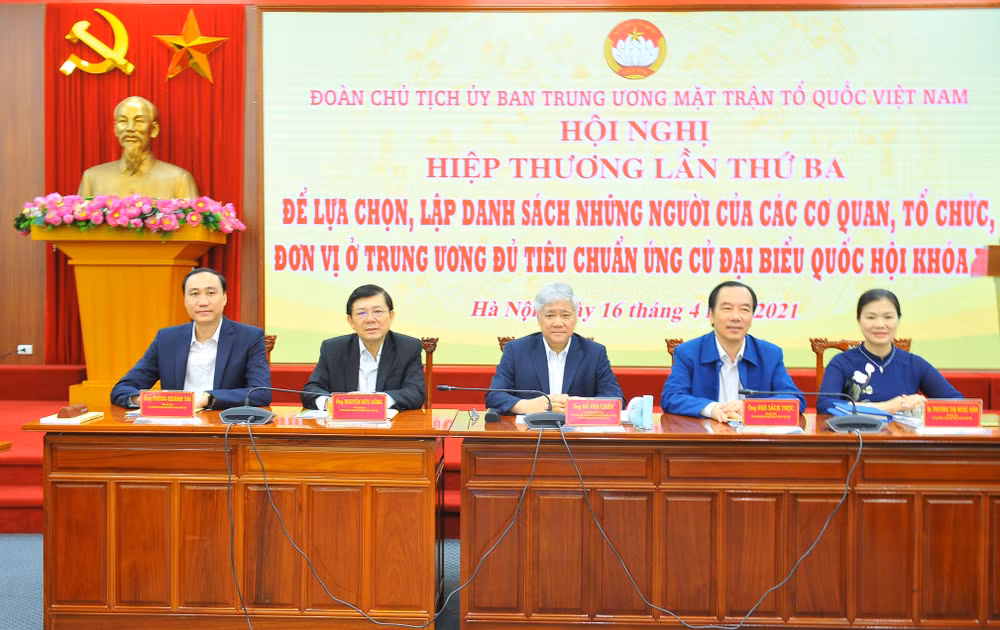 Hà Nội chốt danh sách chính thức 36 người ứng cử đại biểu Quốc hội ảnh 1