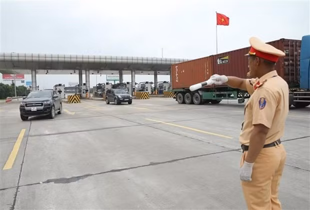 Lãnh đạo Bộ Công an kiểm tra công tác bảo đảm an toàn giao thông Tết ảnh 1