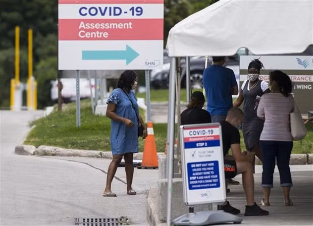 Dịch COVID-19: Canada lo ngại nguy cơ xảy ra làn sóng lây nhiễm thứ ba ảnh 1