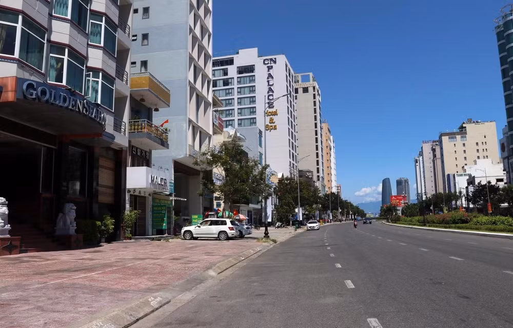 Đà Nẵng tạo điều kiện cho người ở 'vùng xanh' được ra khỏi thành phố ảnh 1