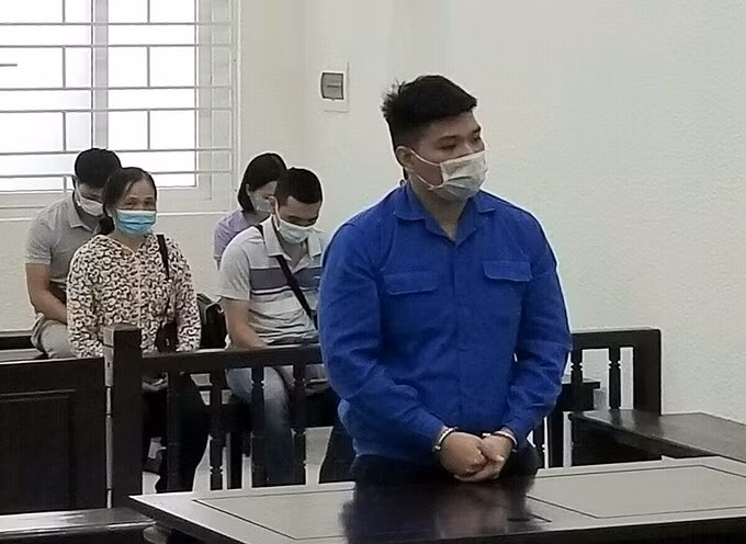 Phạt tù cựu Trung úy công an thử súng hơi làm chết người ảnh 1