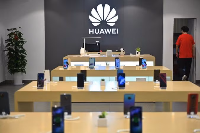 Tổng thống Mỹ Donald Trump không muốn làm ăn với Huawei ảnh 1