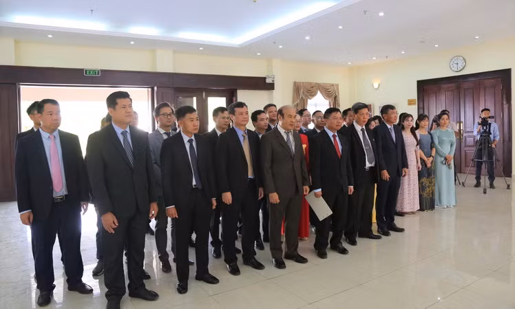 Kỷ niệm 133 năm Ngày sinh Chủ tịch Hồ Chí Minh tại Campuchia ảnh 1