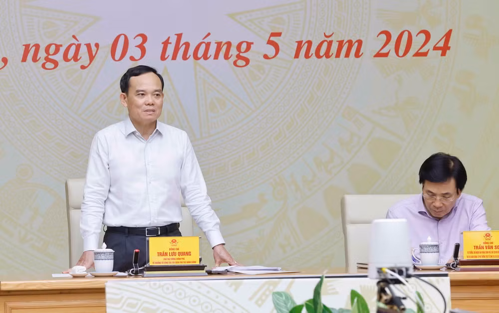ttxvn_ong Tran Luu Quang cong dich vu cong1.jpg