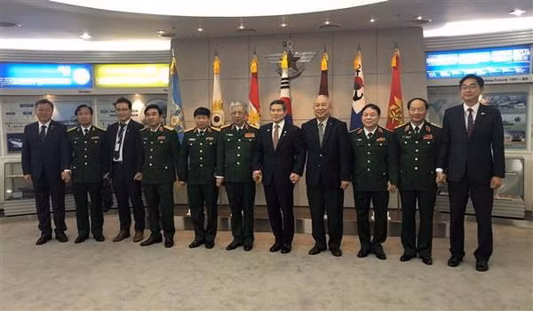Đối thoại Chính sách Quốc phòng cấp Thứ trưởng Việt Nam-Hàn Quốc ảnh 1